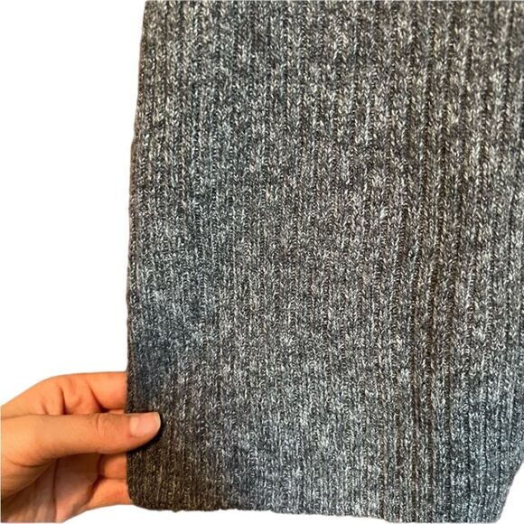 NWT! American eagle outfitters grey knitted tank. Size XL - Picture 11 of 12